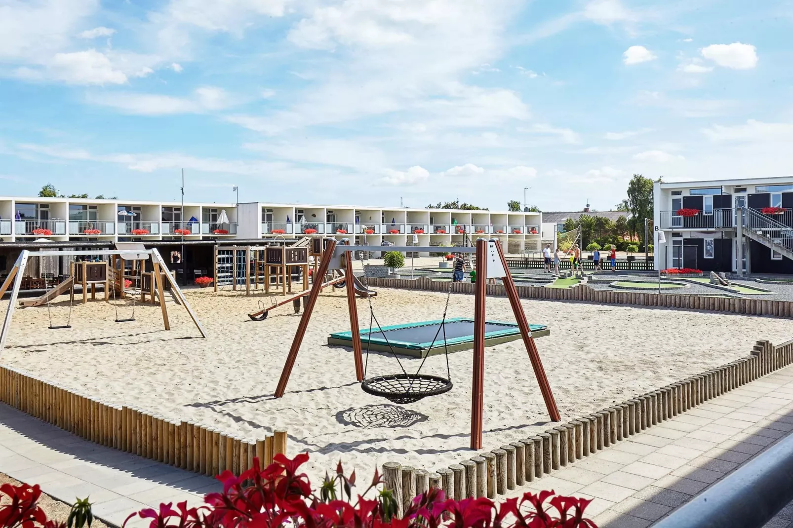 2 room,ground floor or 1. - Buitenlucht
