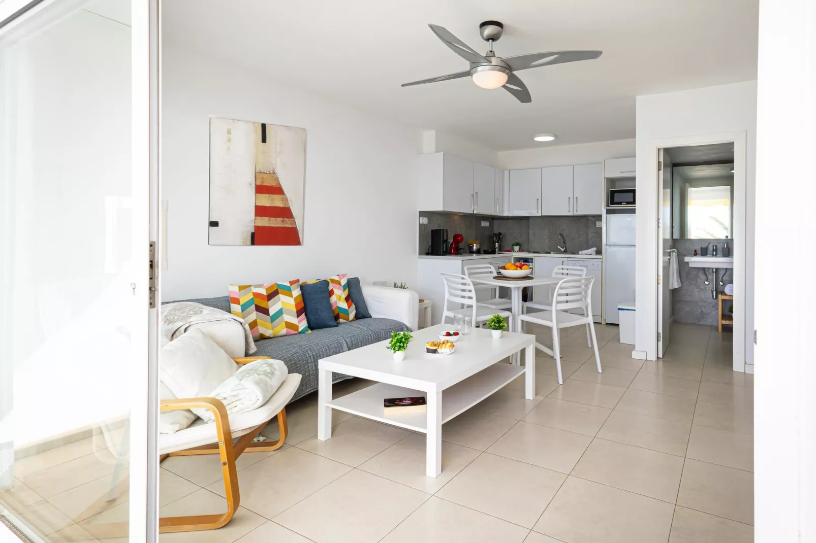 NUEVA SUECIA 523										-Woonkamer