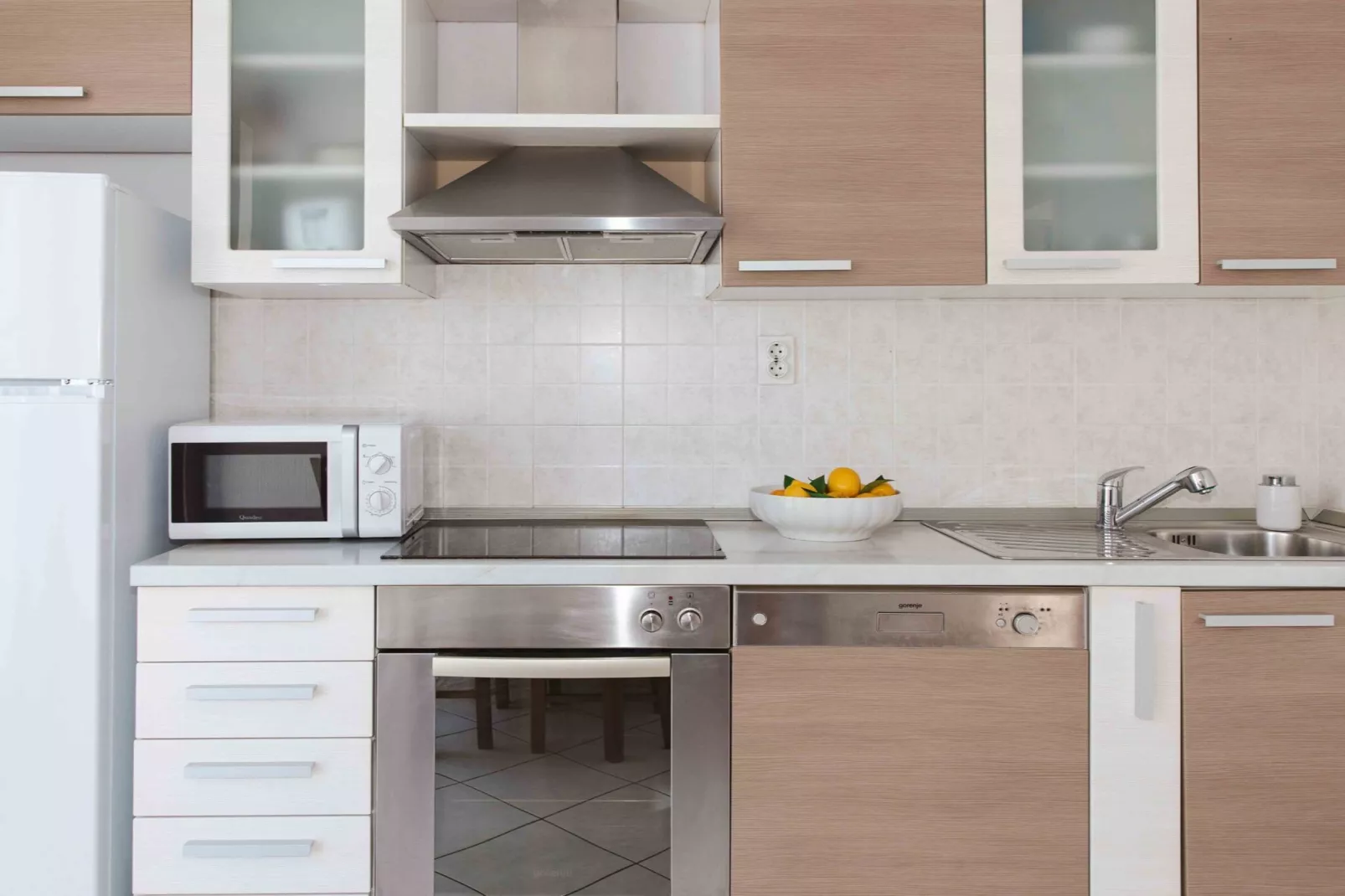 Apartments Bonavista - Superior Two Bedroom Apartment with Balcony and Sea View (A1) - Keuken