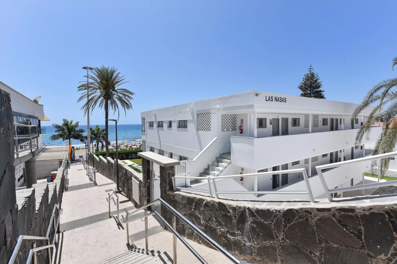 NASAS 12										-Uitzicht zomer