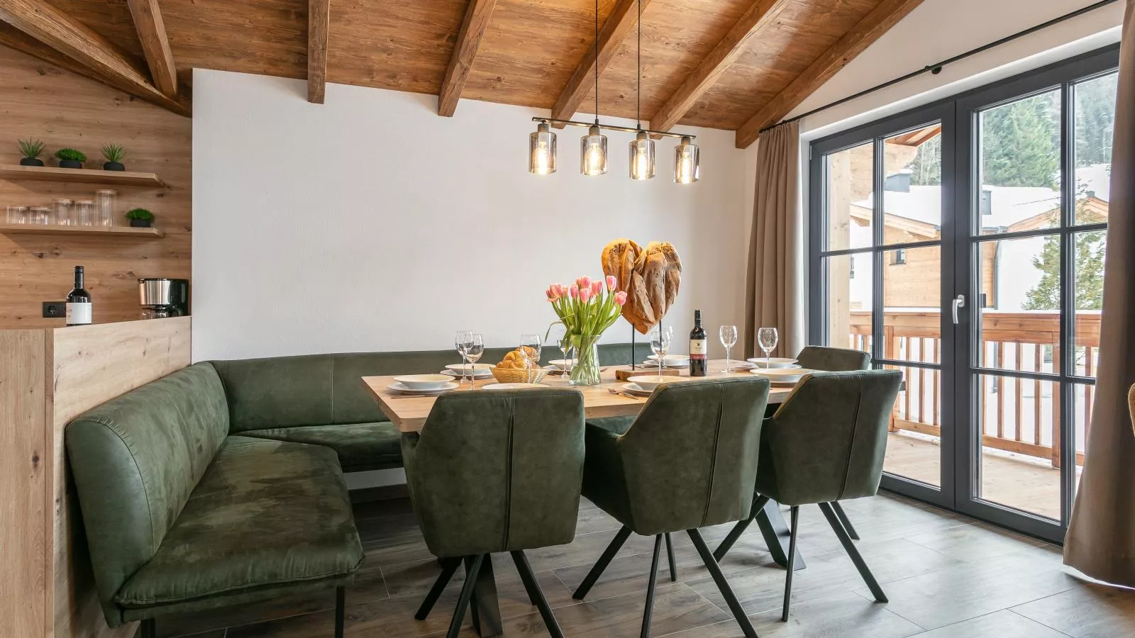 Tauernlodge Eben A4 - Eetkamer