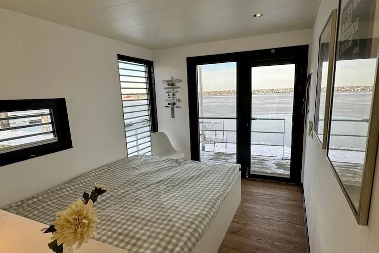 Hausboot Family & Friends mit Hund LP 8 / 1-2 Personen-Slaapkamer
