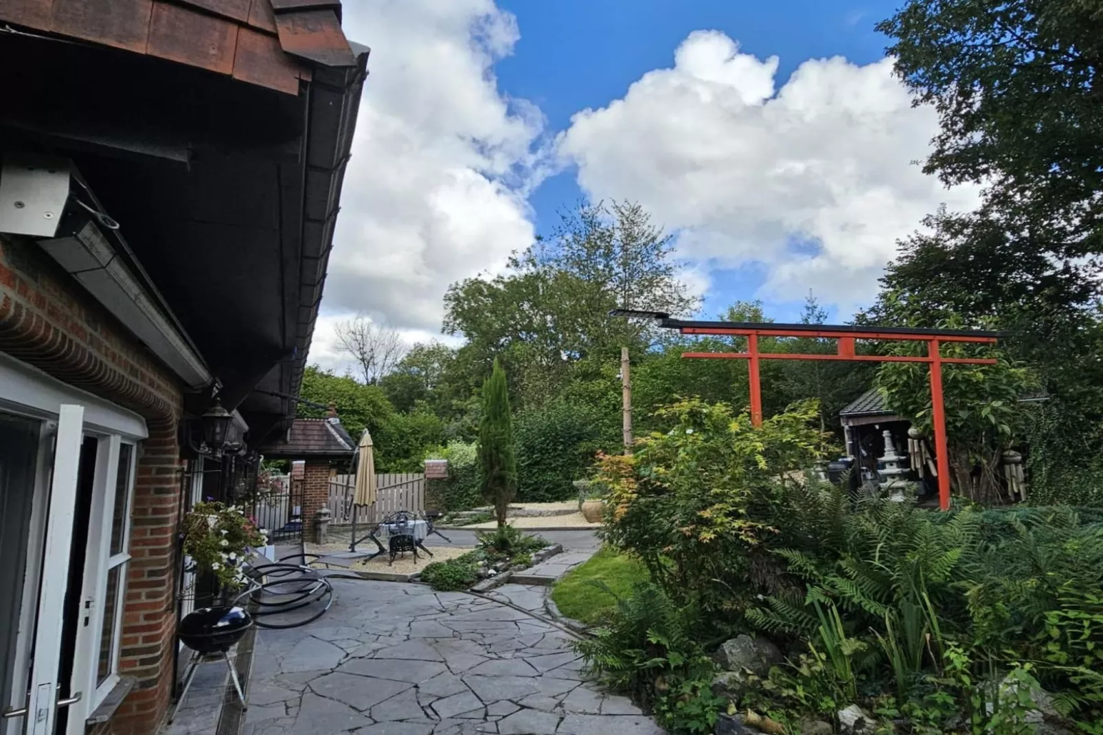 La Fermette du trône - Buitenkant zomer