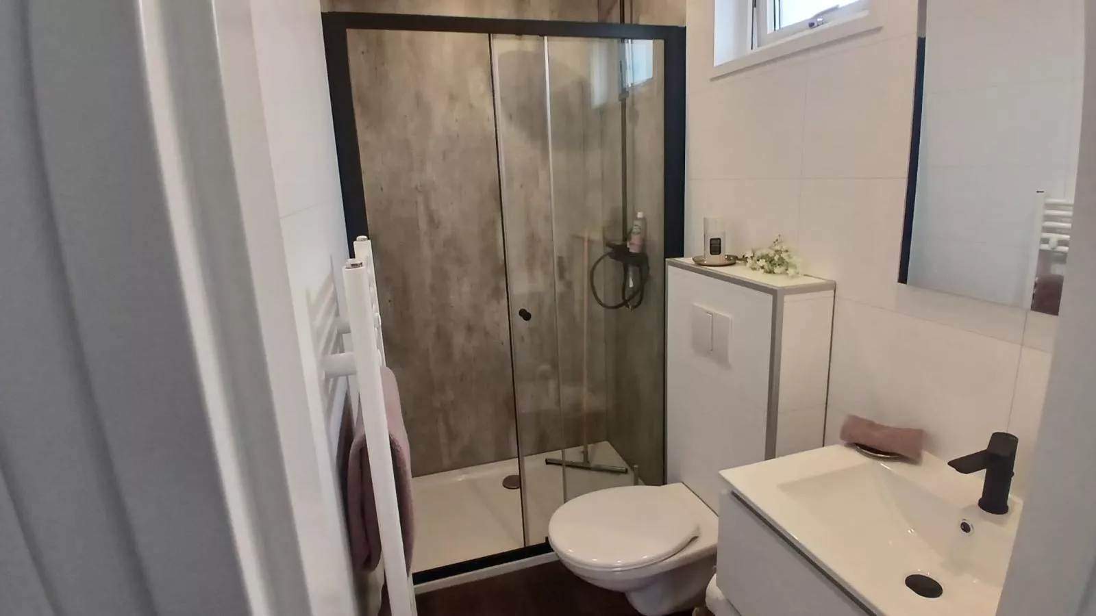 Joy of Giethoorn - Badkamer