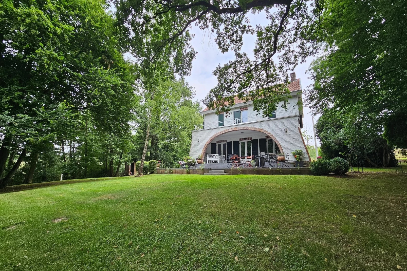 Au Lit de la Canelle - Buitenkant zomer