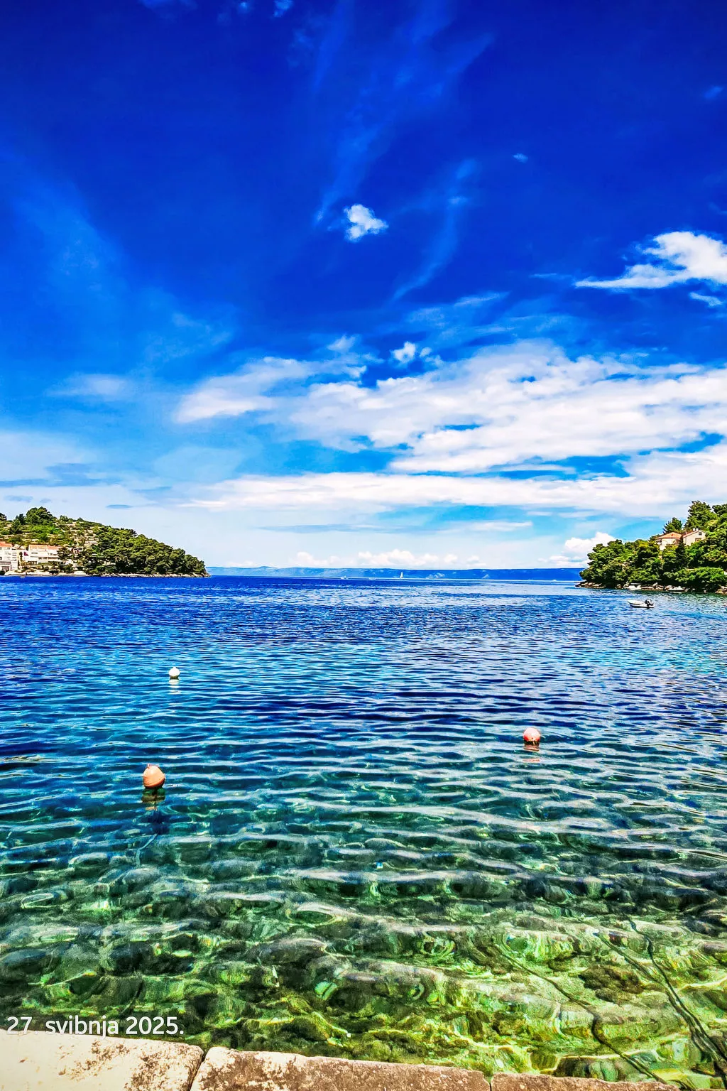 "Antun" am Strand - Buiten