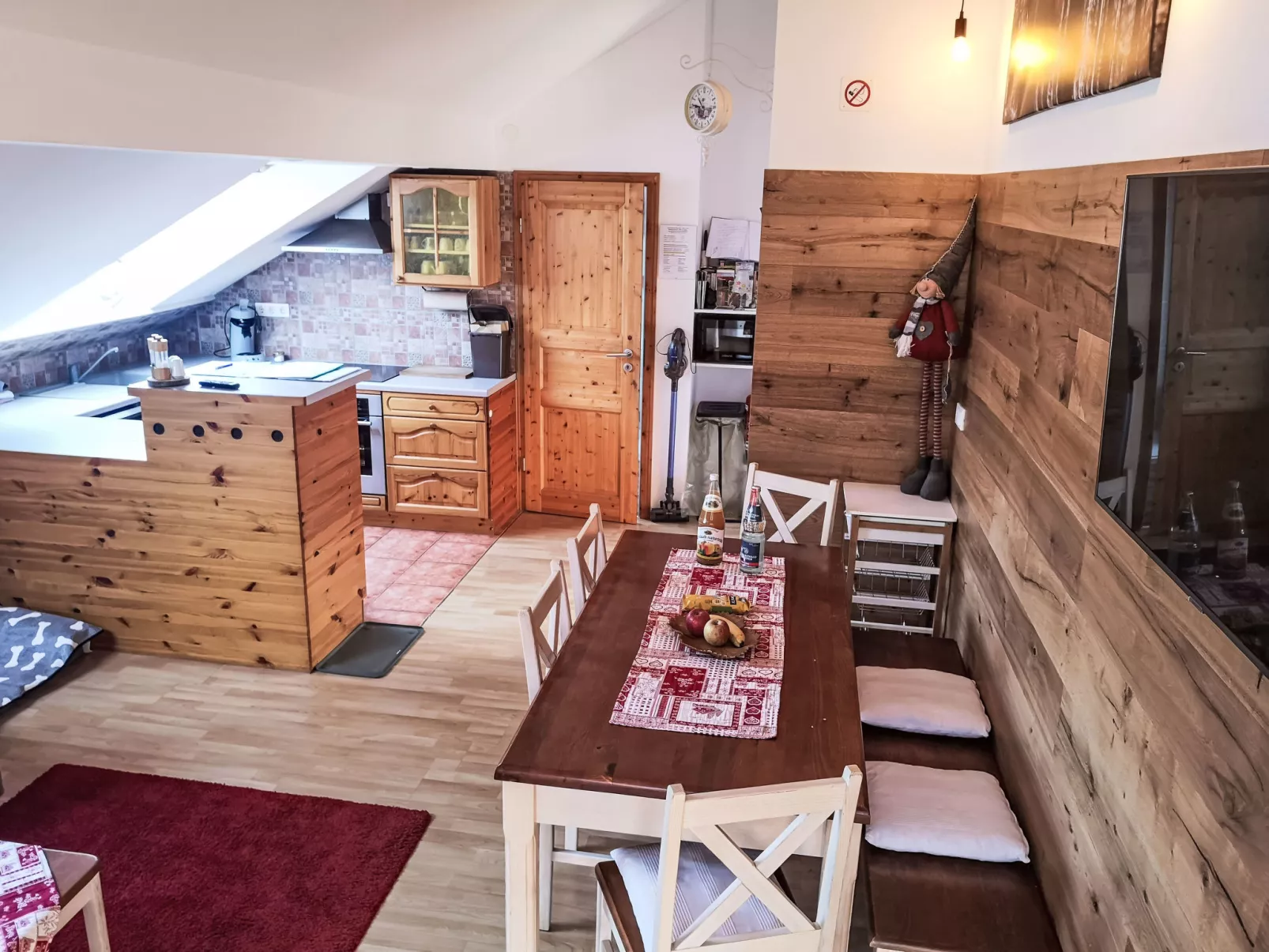 Haus Maria Hochschwarzwald, Garten umzäunt, Wald - Binnen