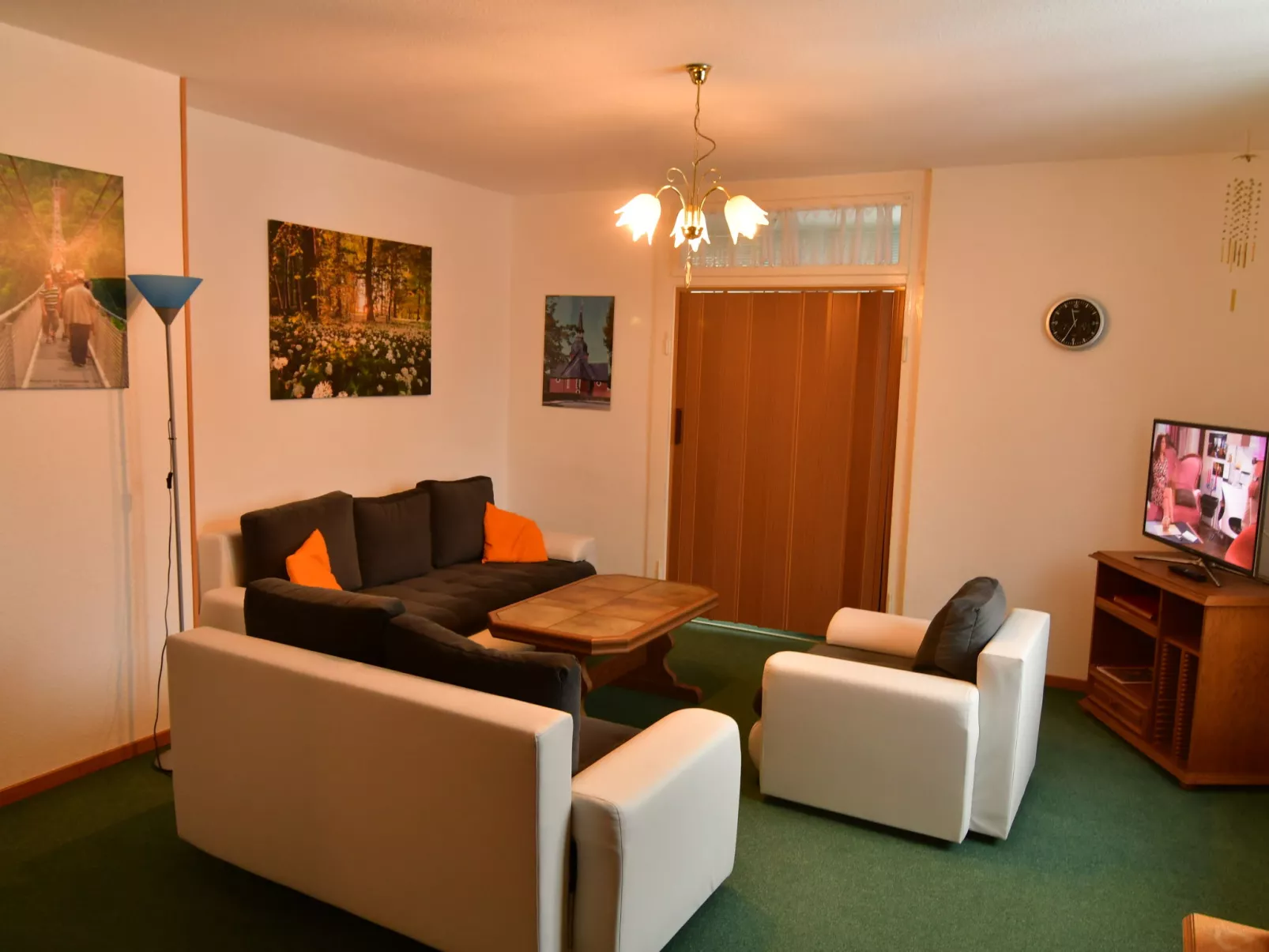 Große und moderne Ferienwohnung im Erdgeschoss