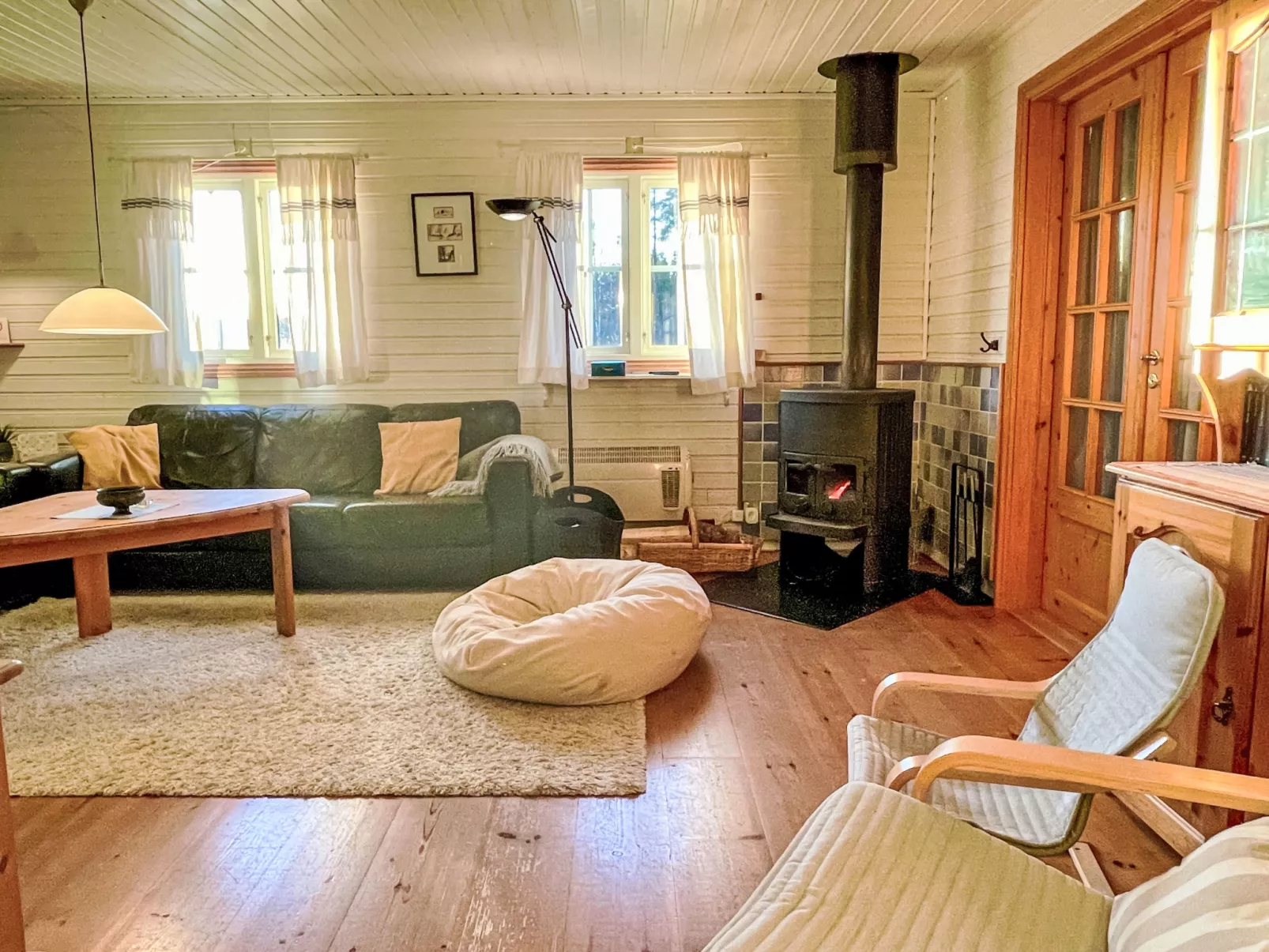 Idyllisch gelegenes, ebenerdiges Haus mit Terrasse - Binnen