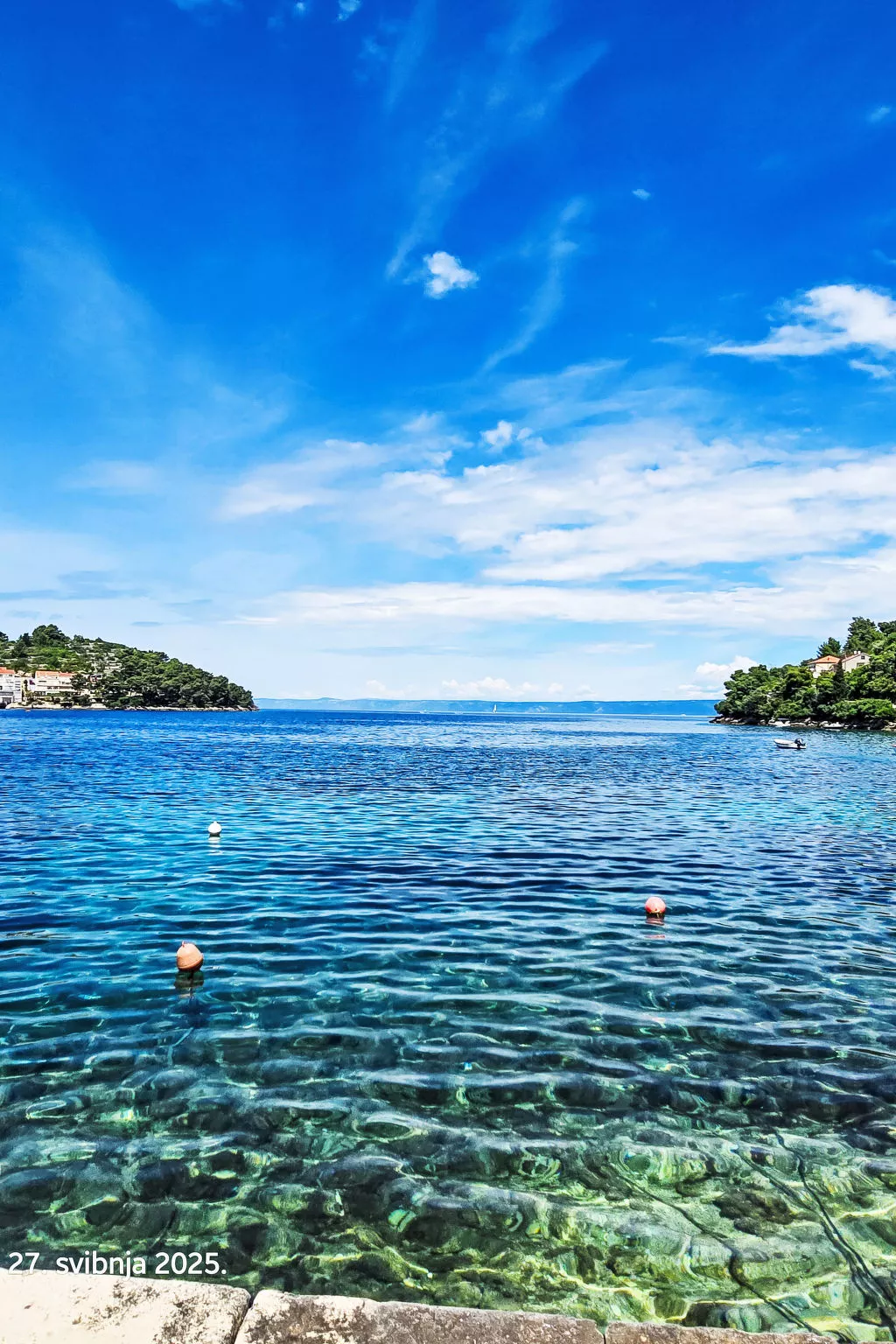 "Antun" am Strand - Buiten