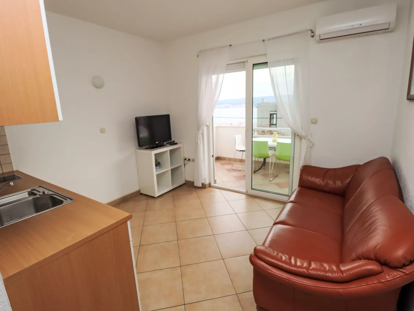 Villa Martina Matea große Villa mit beheiztem Pool - Binnen