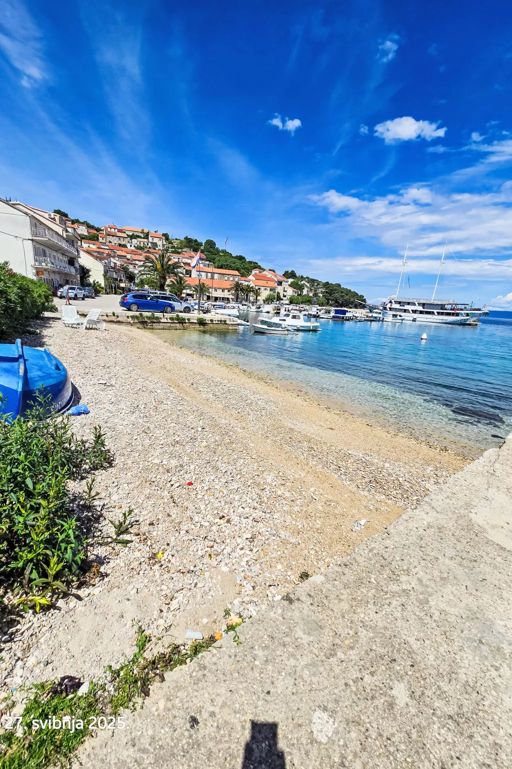 "Antun" am Strand - Buiten