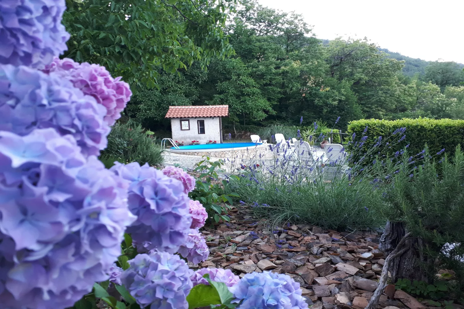 Holiday home Mikleus in Lovrec - Dobrec - ca 113 qm für 4 Erw 2 Kinder max 11 J - Tuinen zomer