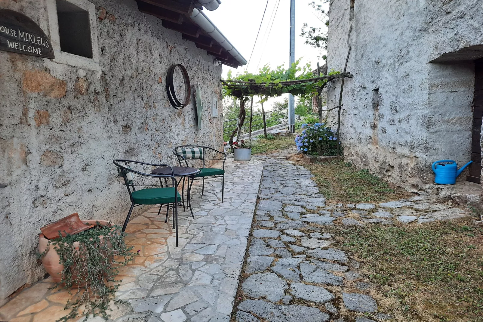 Holiday home Mikleus in Lovrec - Dobrec - ca 113 qm für 4 Erw 2 Kinder max 11 J - Buitenlucht