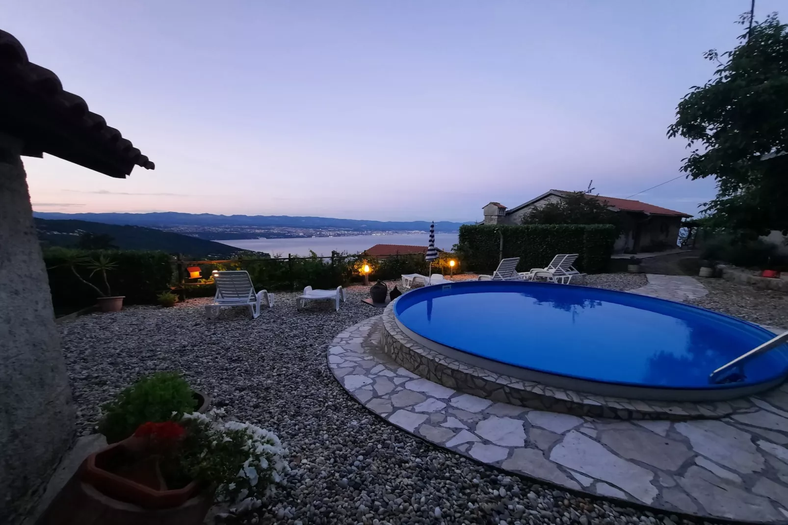 Holiday home Mikleus in Lovrec - Dobrec - ca 113 qm für 4 Erw 2 Kinder max 11 J - Uitzicht zomer