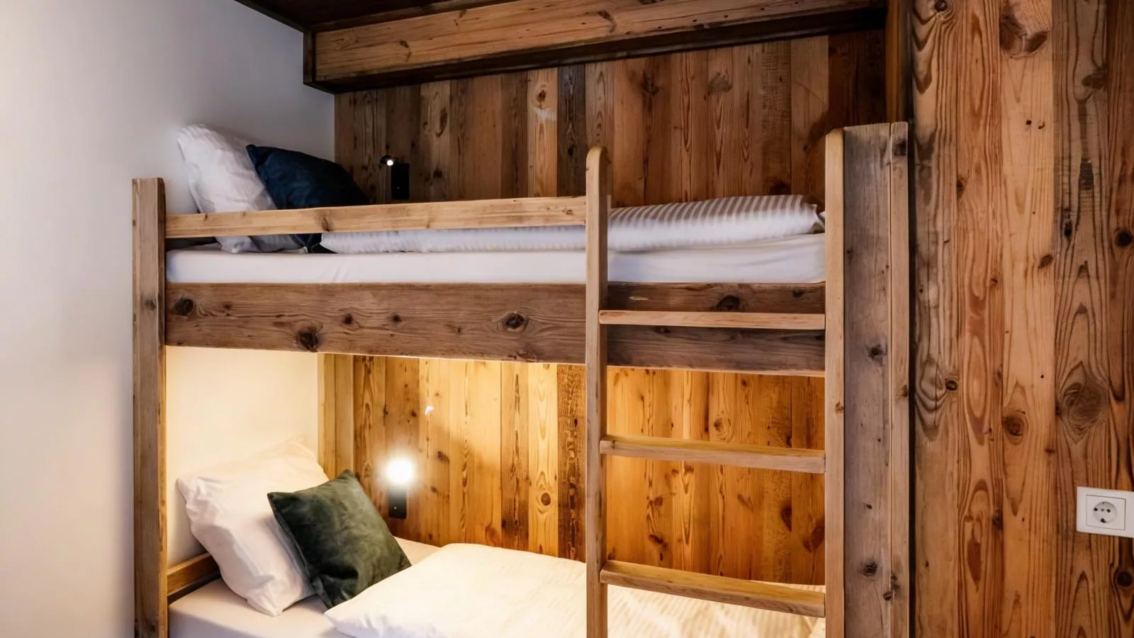 See Lounge - Slaapkamer