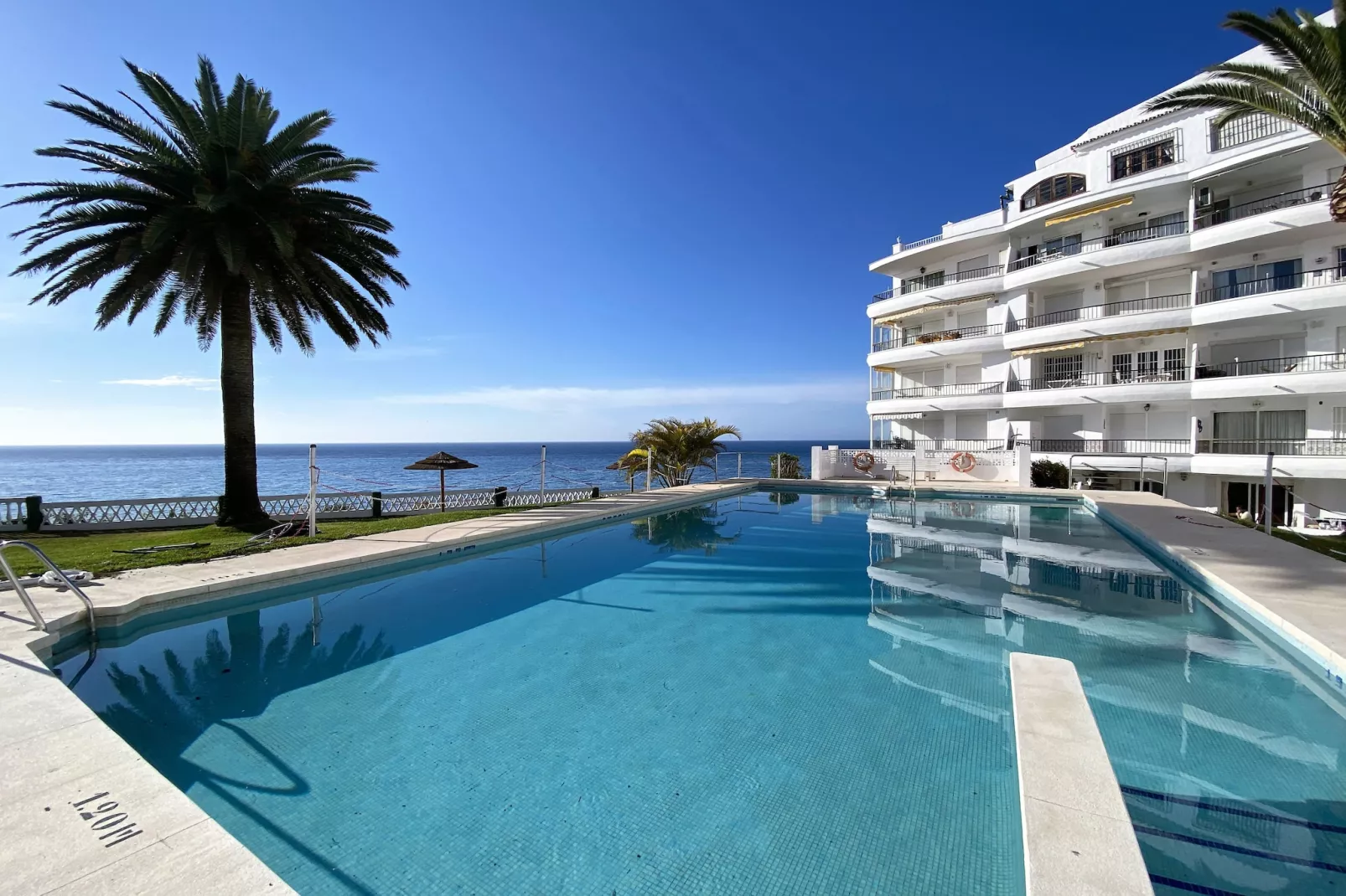 Acapulco Playa 302 by Casasol