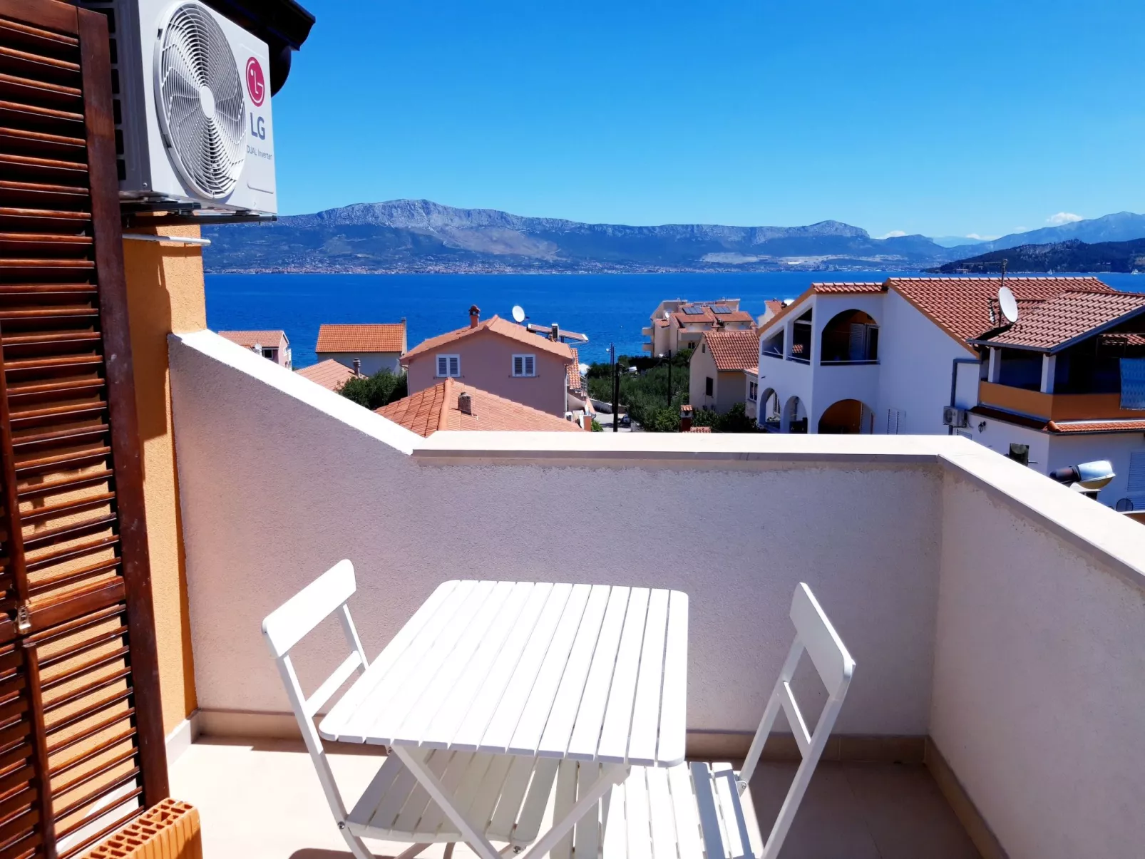 Modernes Apartment mit Meerblick in Strandnähe