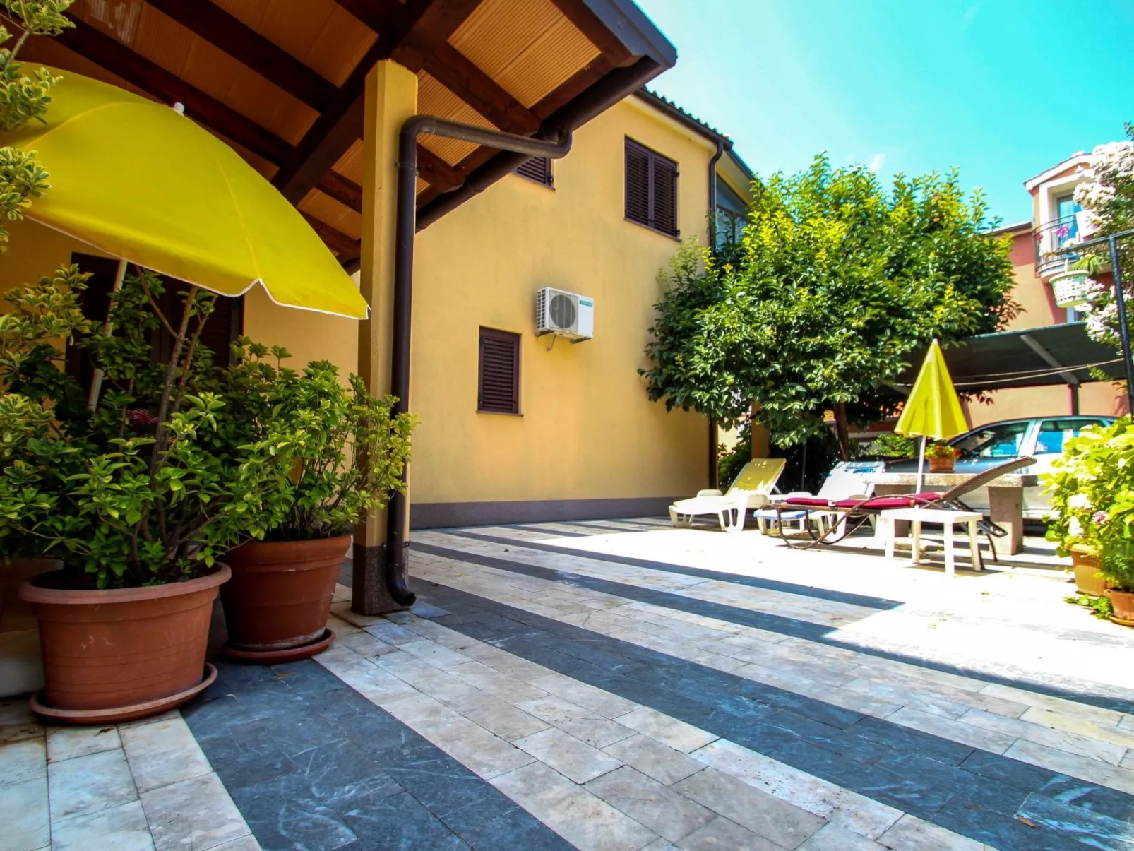 Erdgeschoss-Ferienwohnung Martinis 2