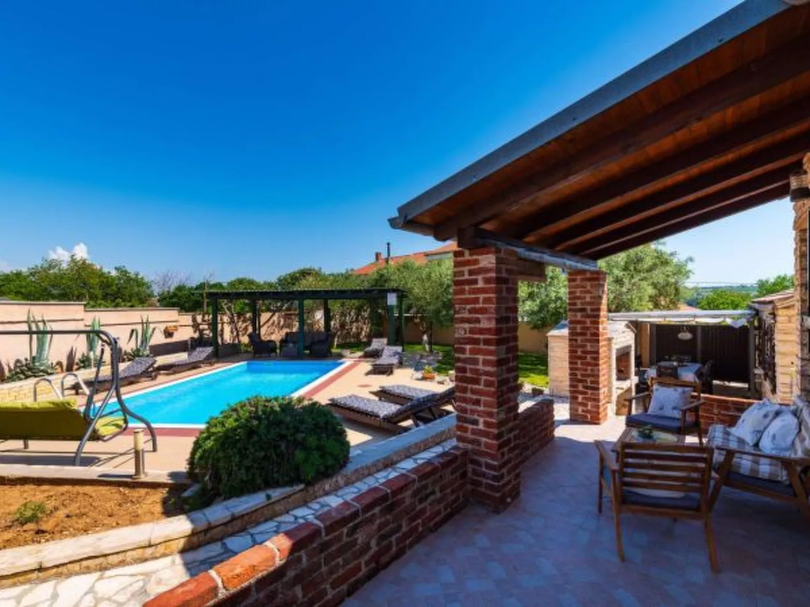 Stone villa Tea with pool