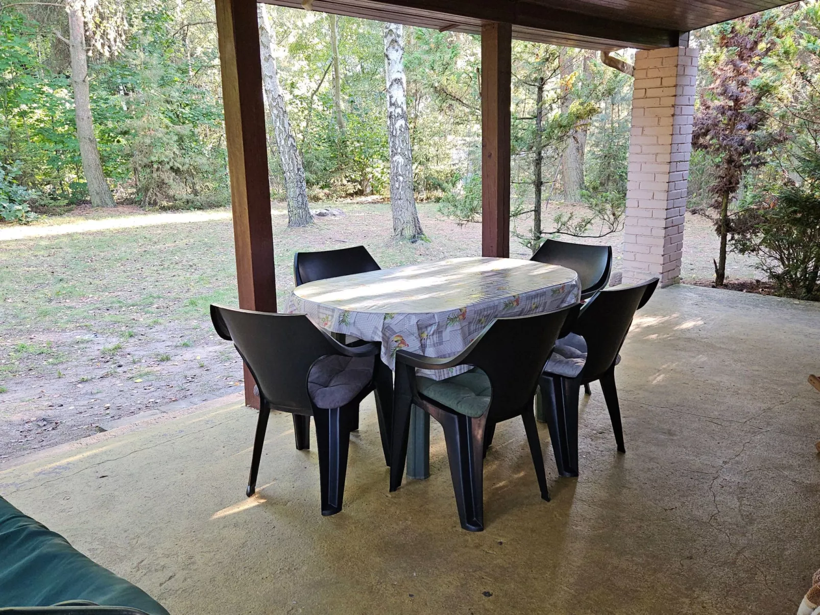 Mit eingezäuntem Grundstück am Wasser