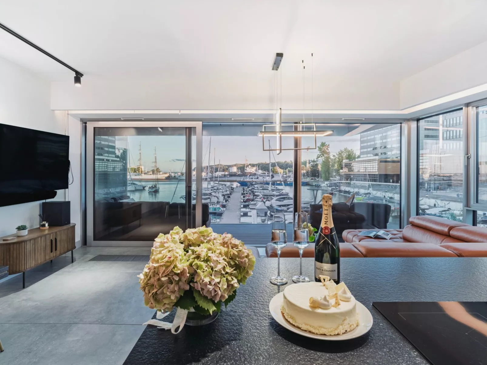 Yacht Park Apartment mit Panoramablick auf den Yachthafen in Gdynia, POLEN