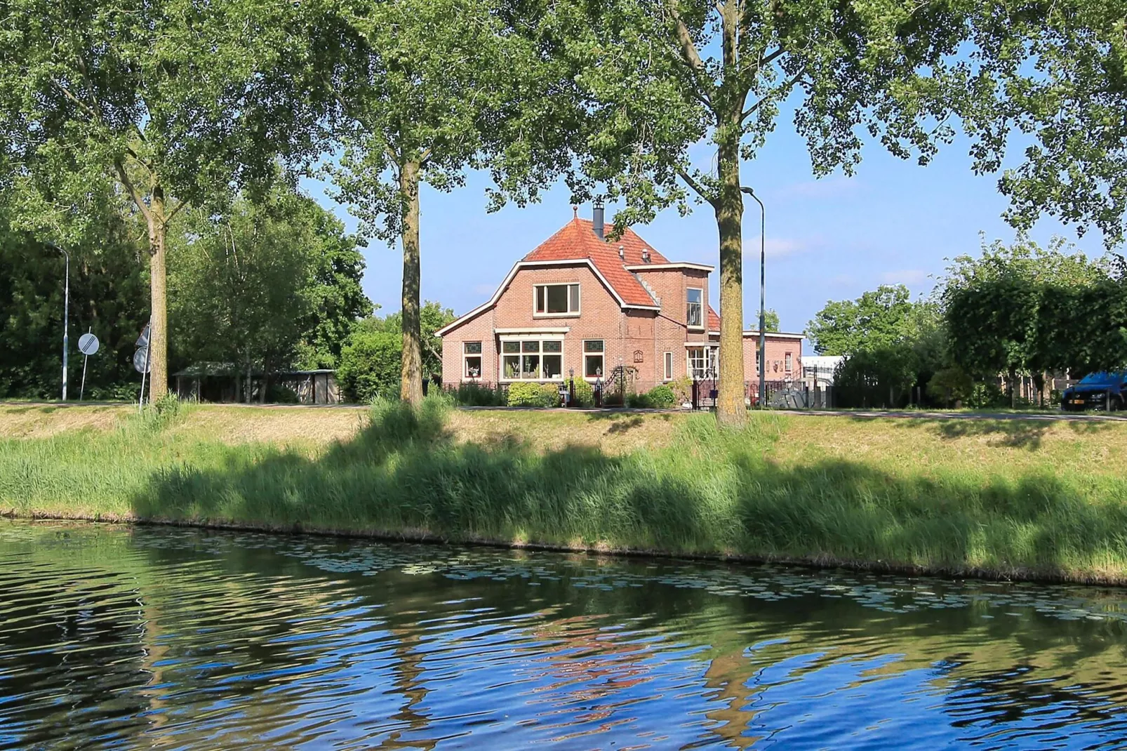 Karakteristiek landhuis met sauna-Buitenkant zomer