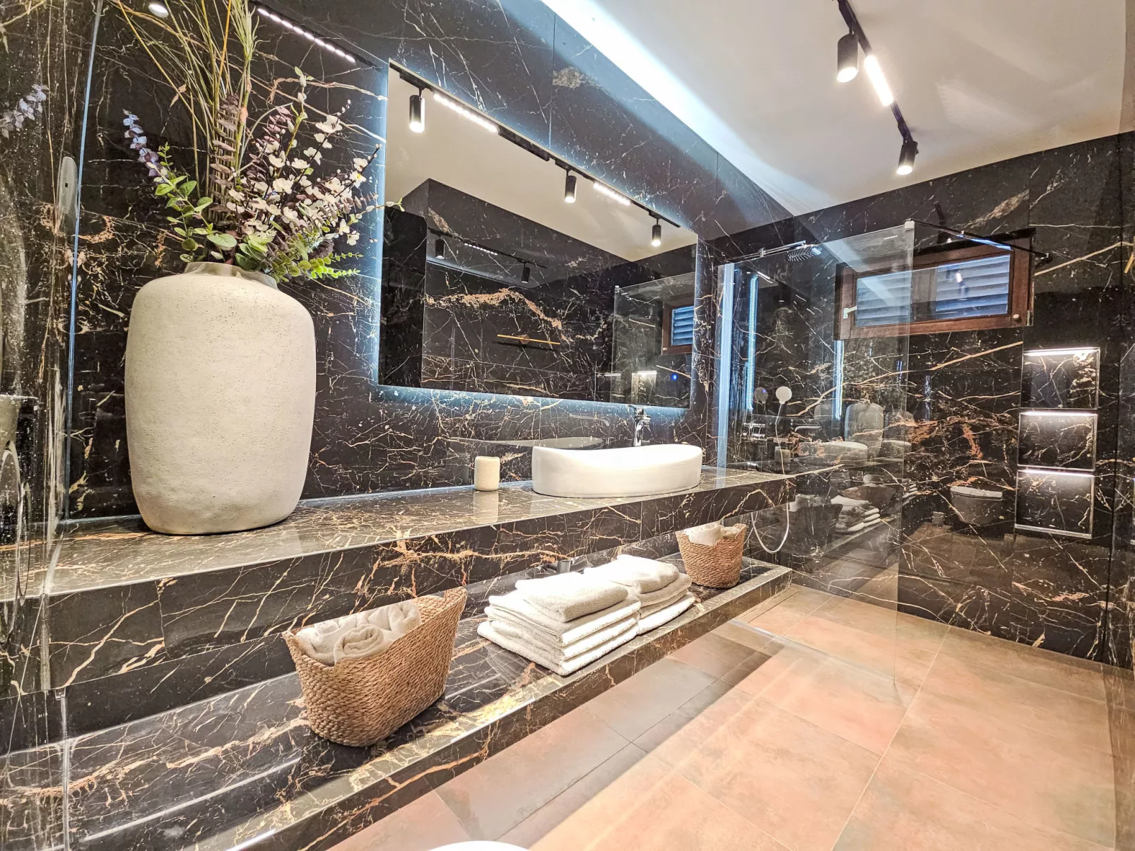 Villa Pinia - Binnen