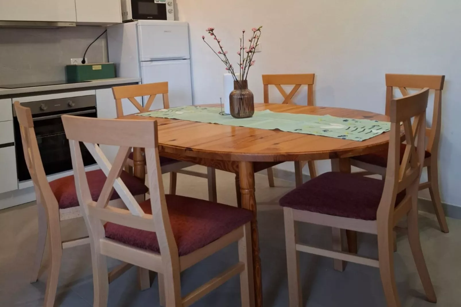 Apartments Marita - One Bedroom Apartment - Eetkamer