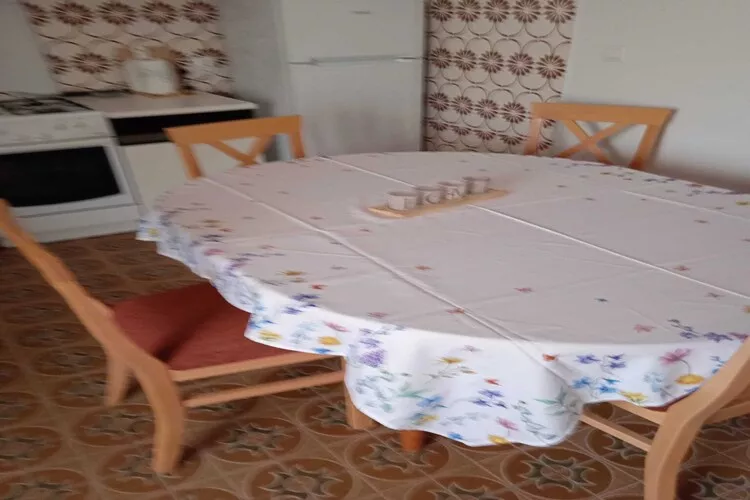 Apartments Marita - Two Bedroom Apartment - Eetkamer