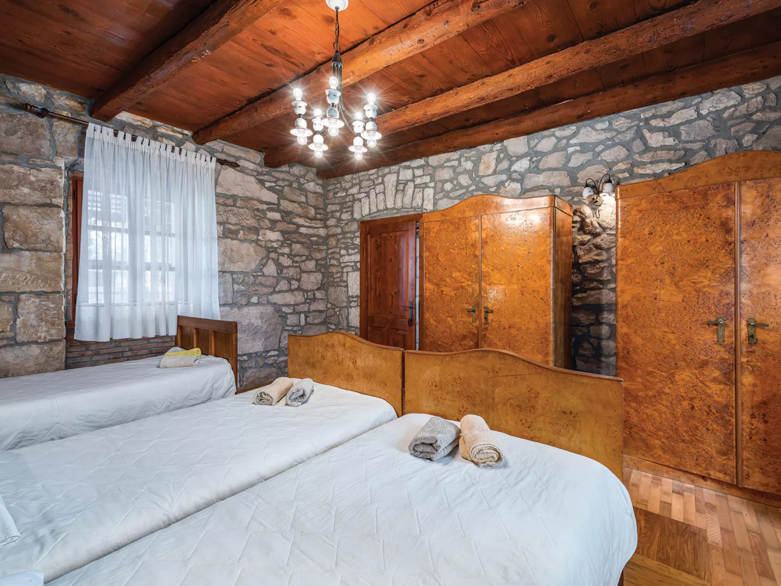 Blašković - Binnen