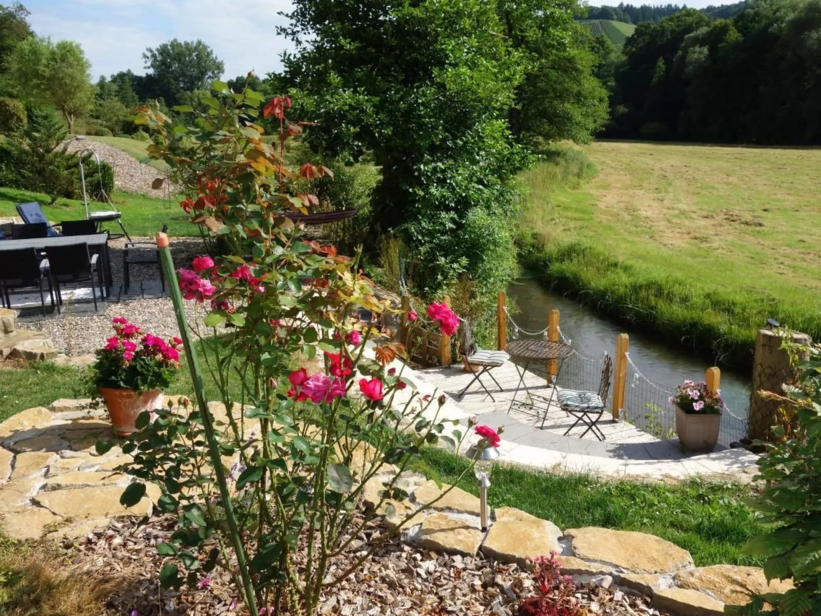 Tolle Wohnung in Klüsserath mit Großem Garten