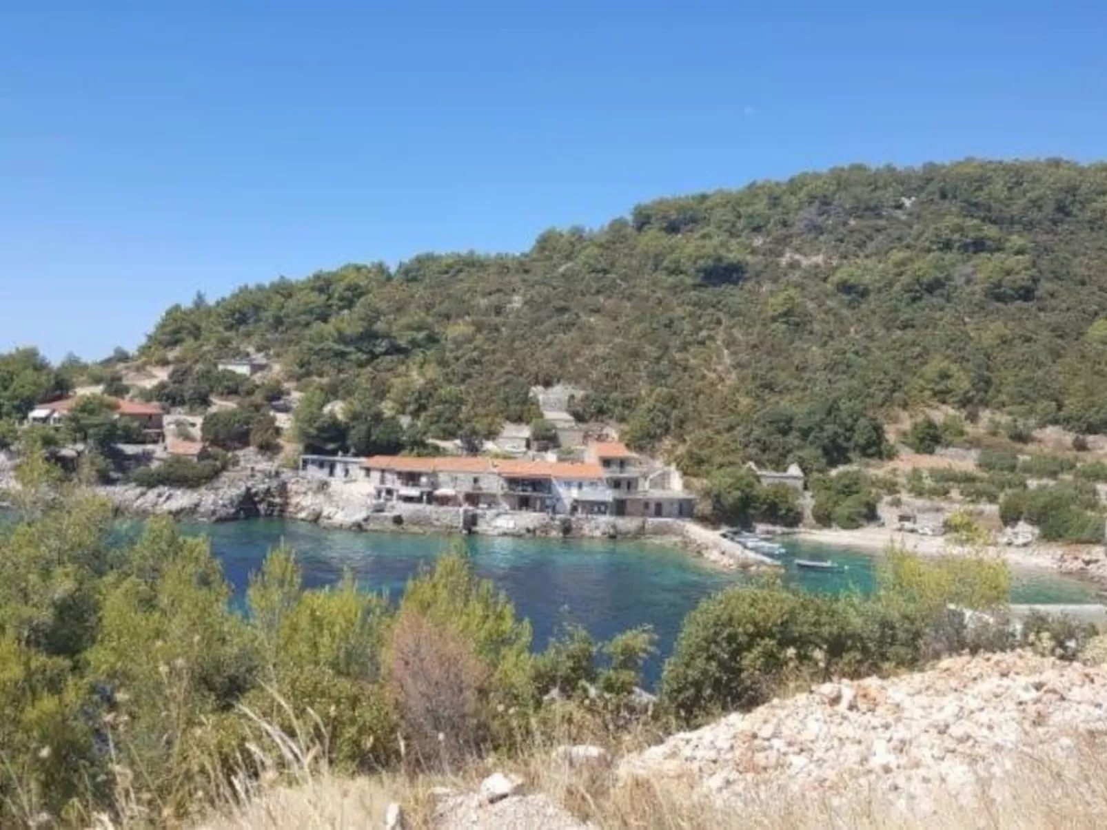 Weißes Haus Robinson mit BBQ und Terrasse