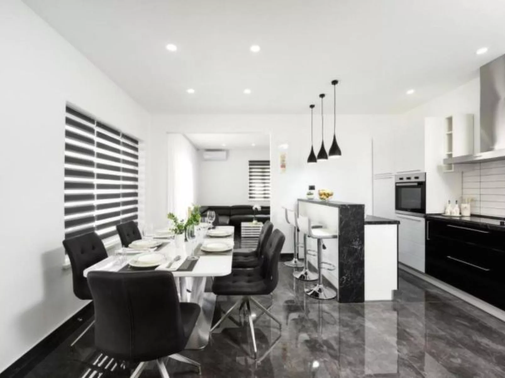 Villa Mare with heated pool and gym