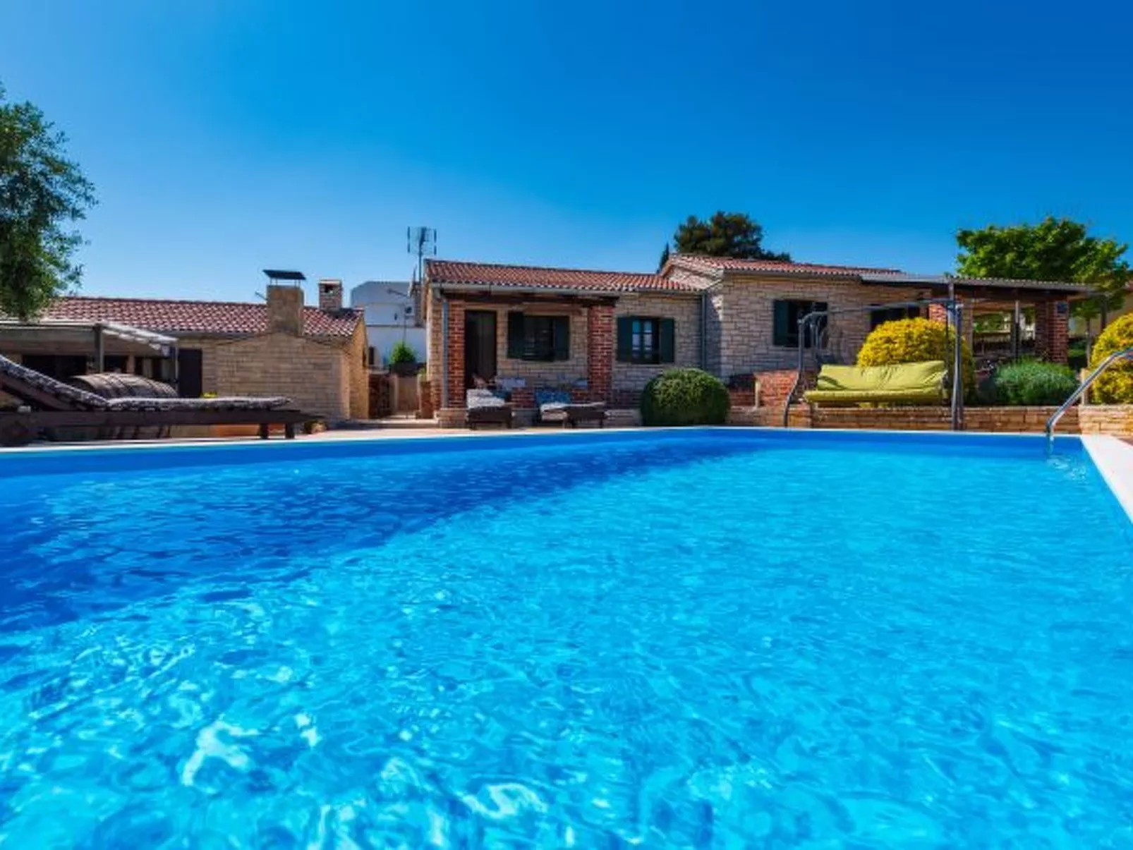 Stone villa Tea with pool