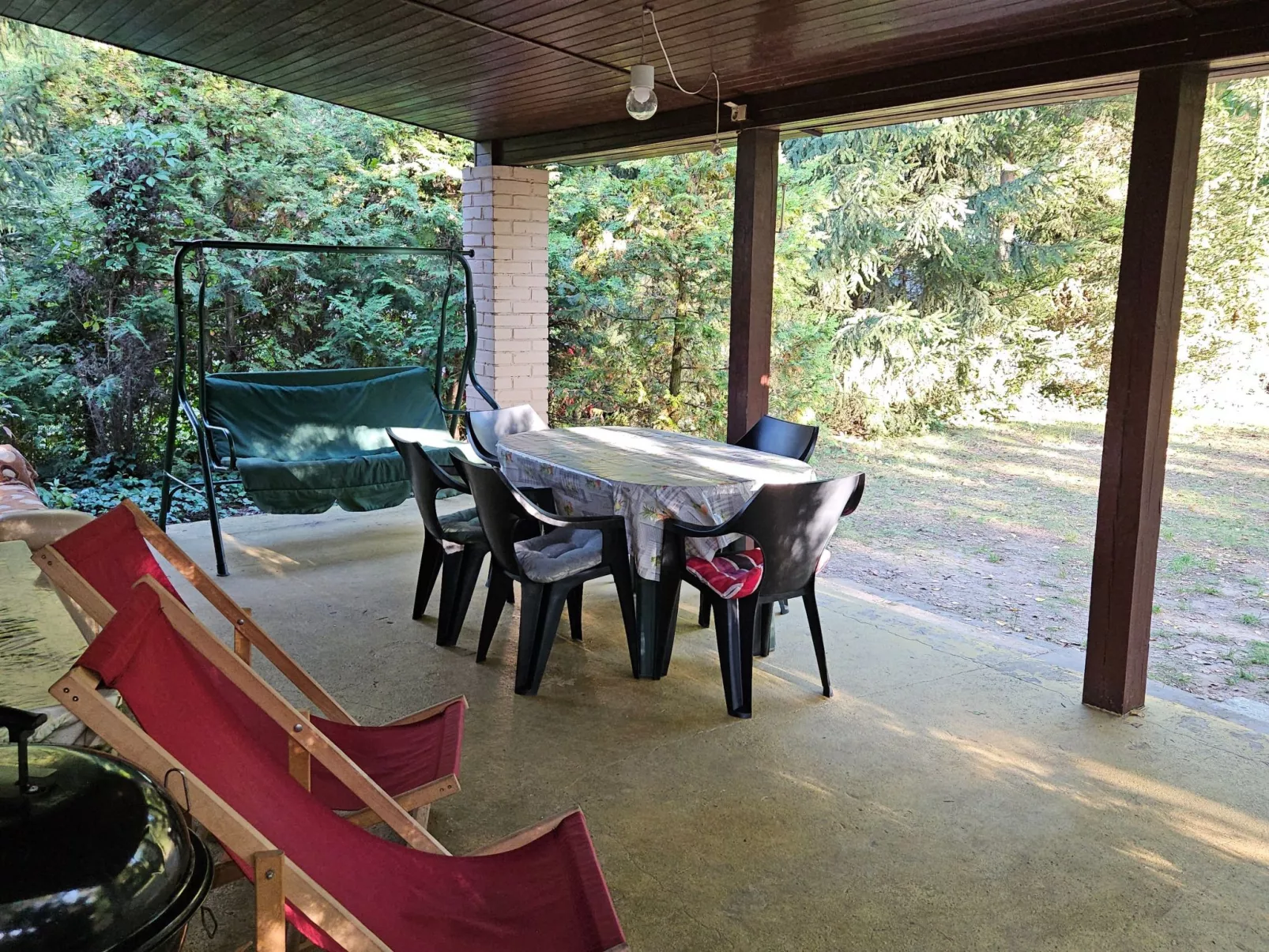 Mit eingezäuntem Grundstück am Wasser