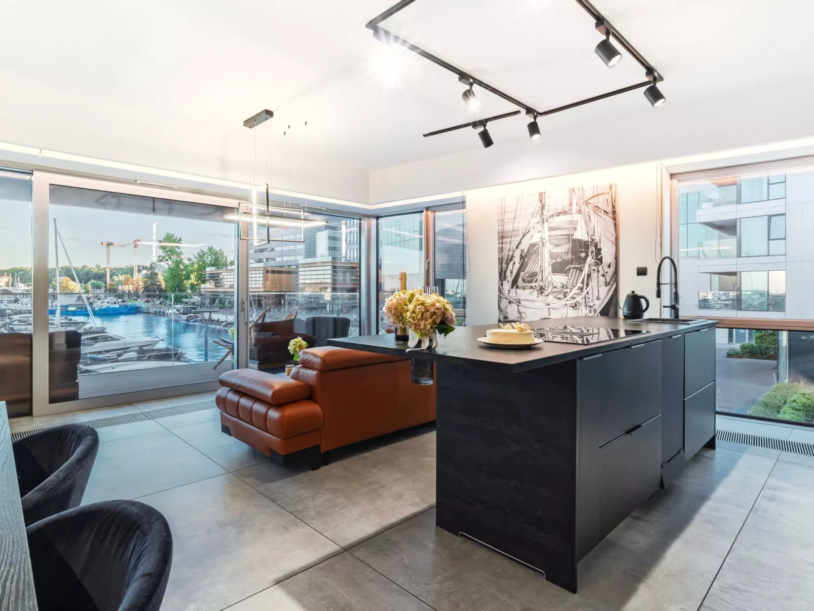 Yacht Park Apartment mit Panoramablick auf den Yachthafen in Gdynia, POLEN