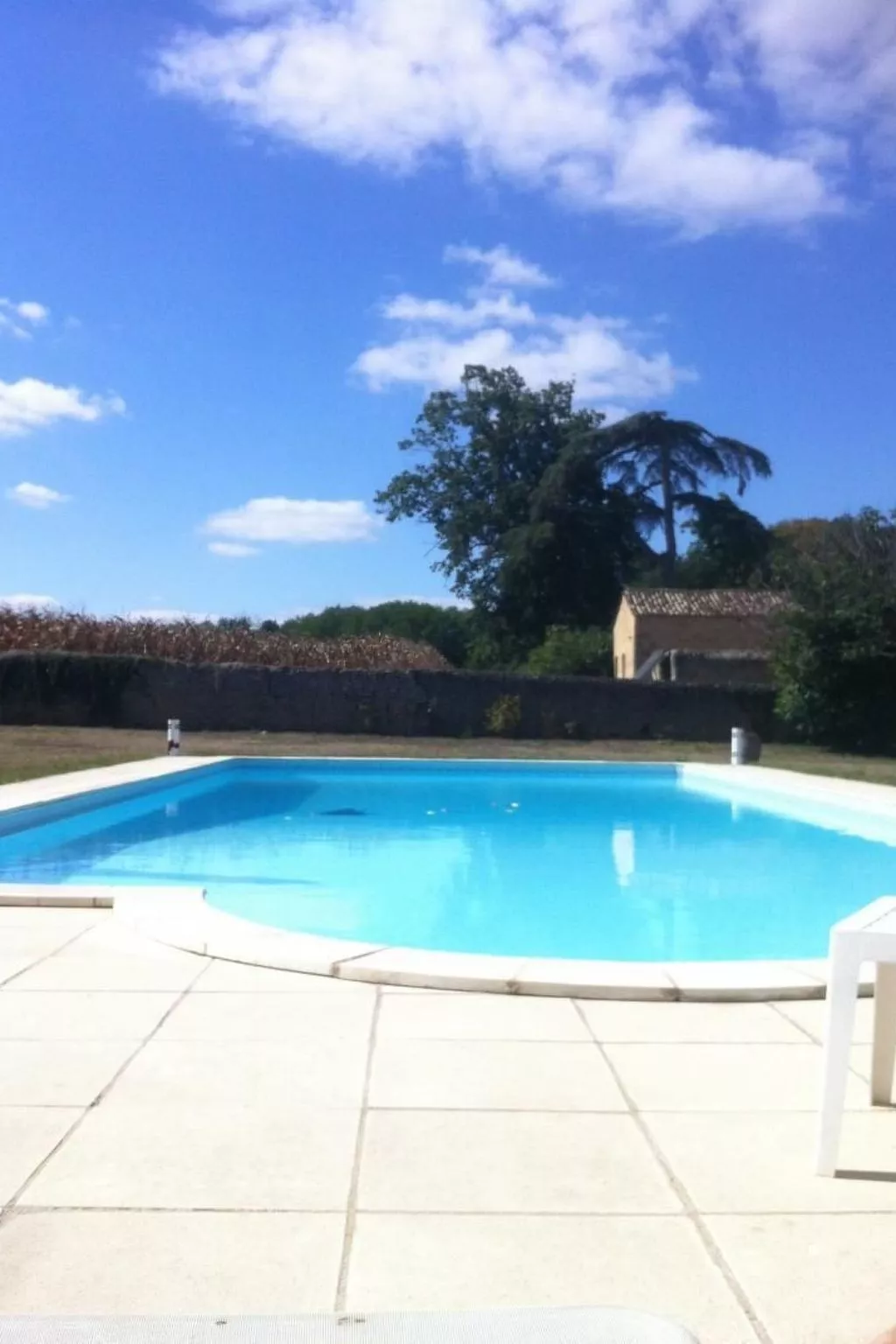 Altehrwürdiges Landhaus mit Pool in Aquitanien für 12 Personen