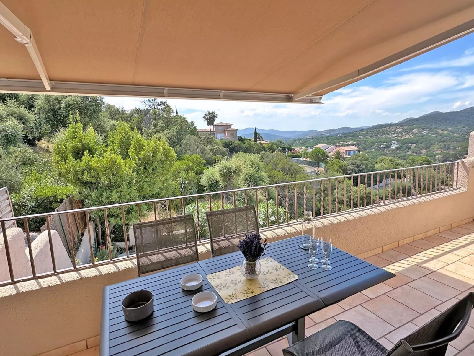 Appt T2 - 4 pers - Klima - Piscine et tennis - WiFi