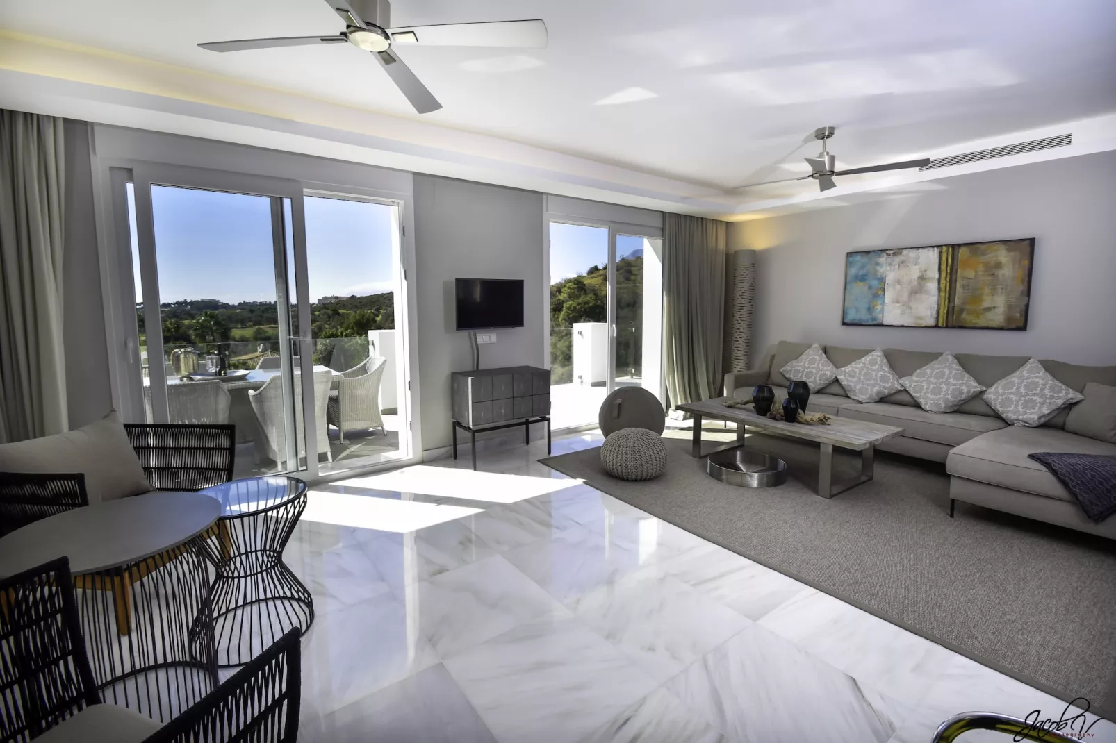 Tranquil Villa with Sea Views & Heated Pool!