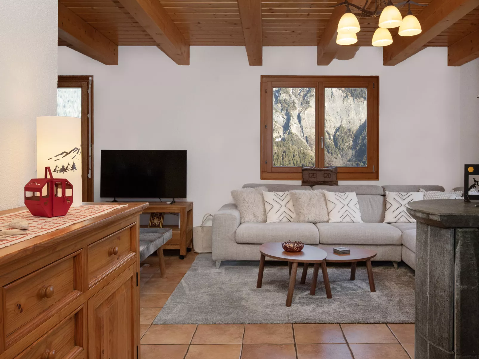 Ecureuil noir - Binnen