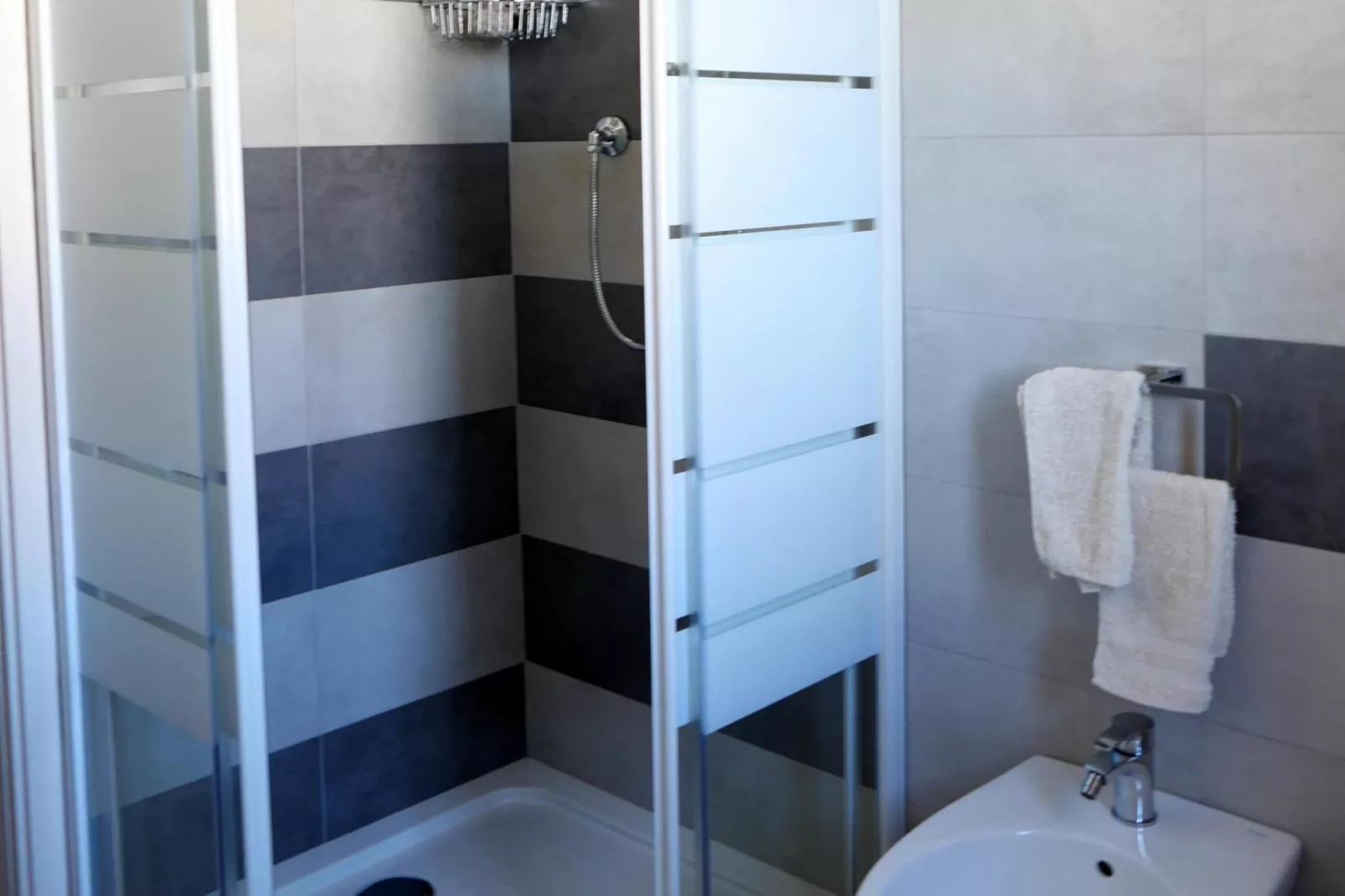 Apartment Terre Roversche - Badkamer