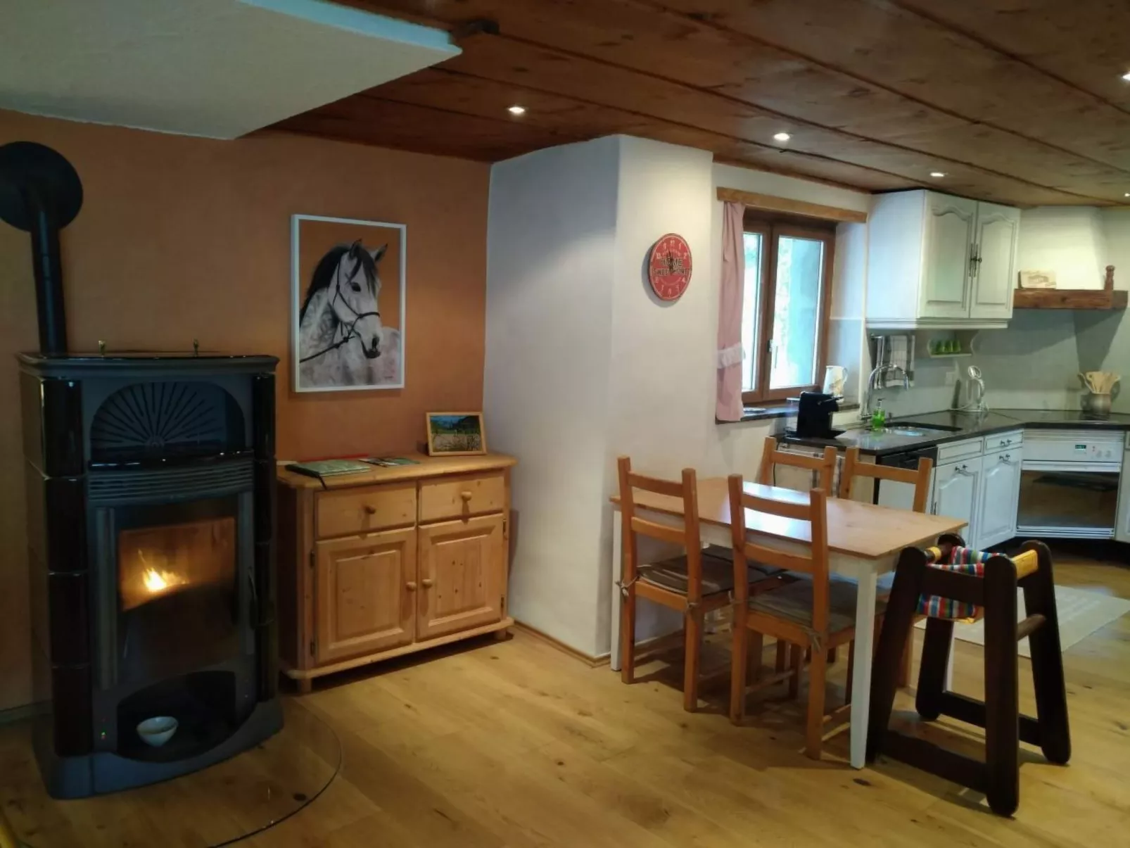 Hübsche 2-Zimmer-Wohnung in umgebauten Bauernhaus