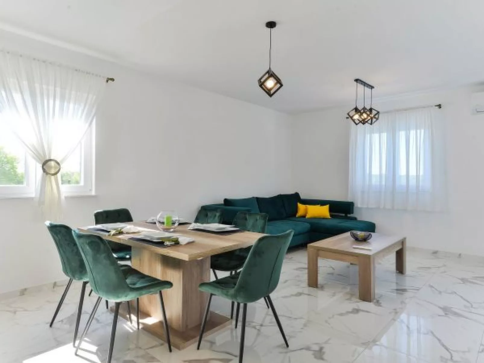 Holiday House Casia with pool