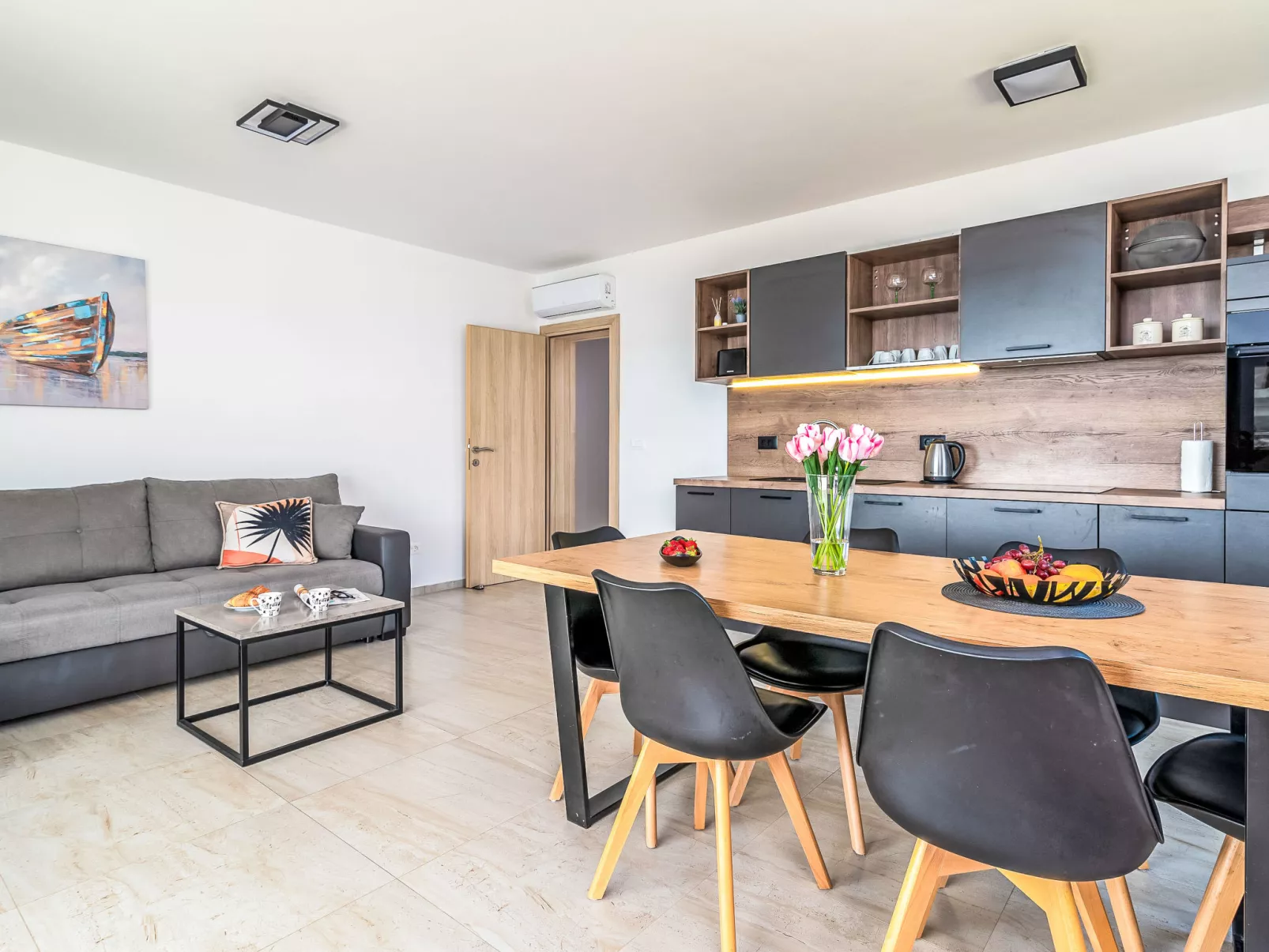 Ria with heated pool