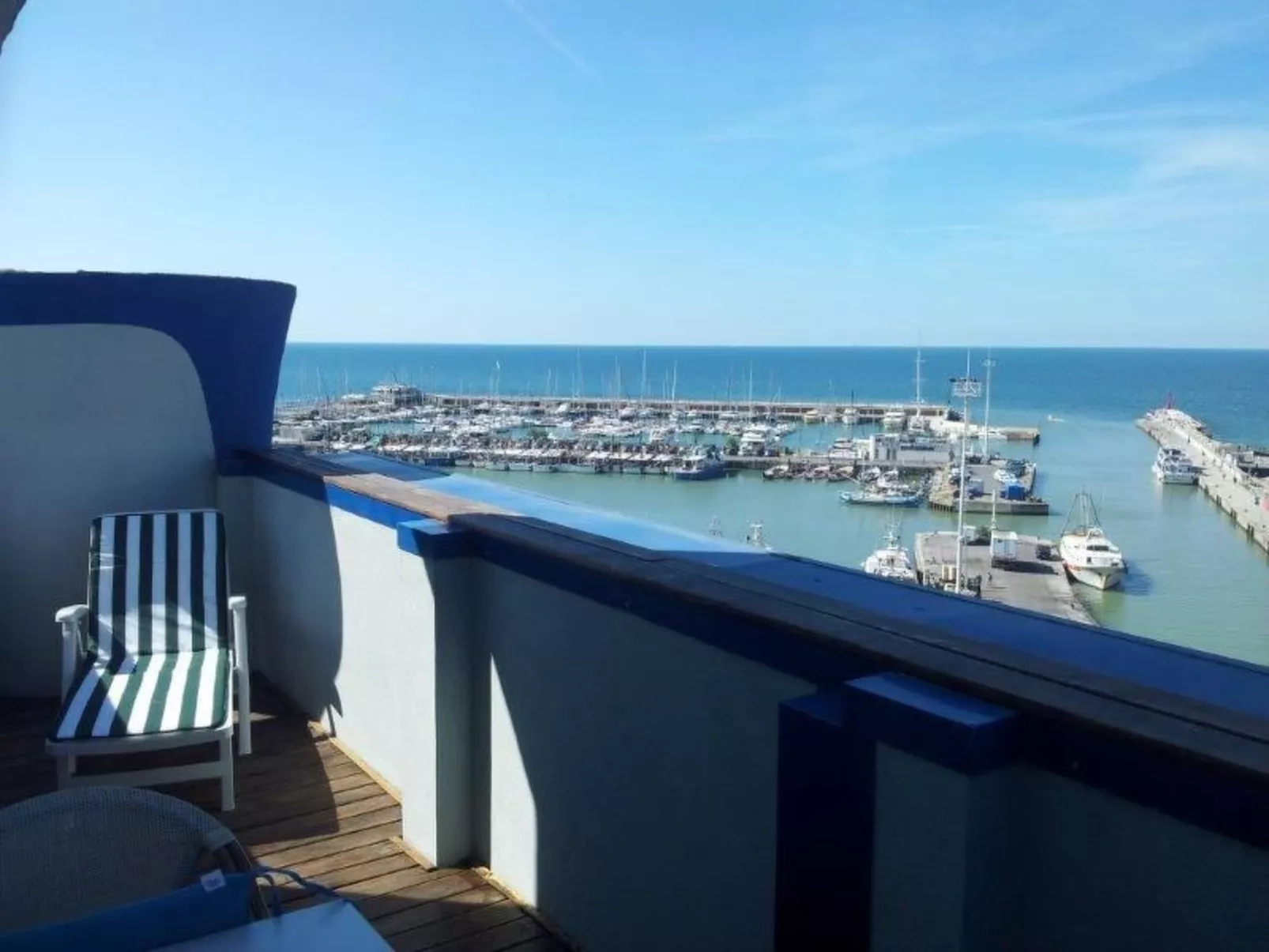 Moderne Wohnung in Cattolica und Meerblick