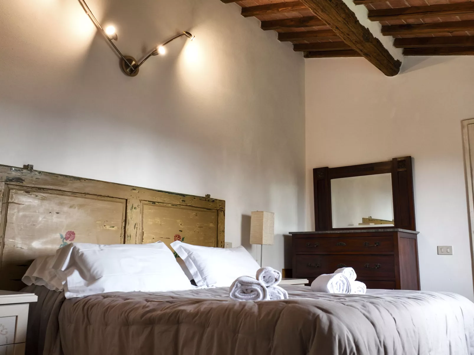 In Montecastelli Pisano mit beheiztem Whirlpool