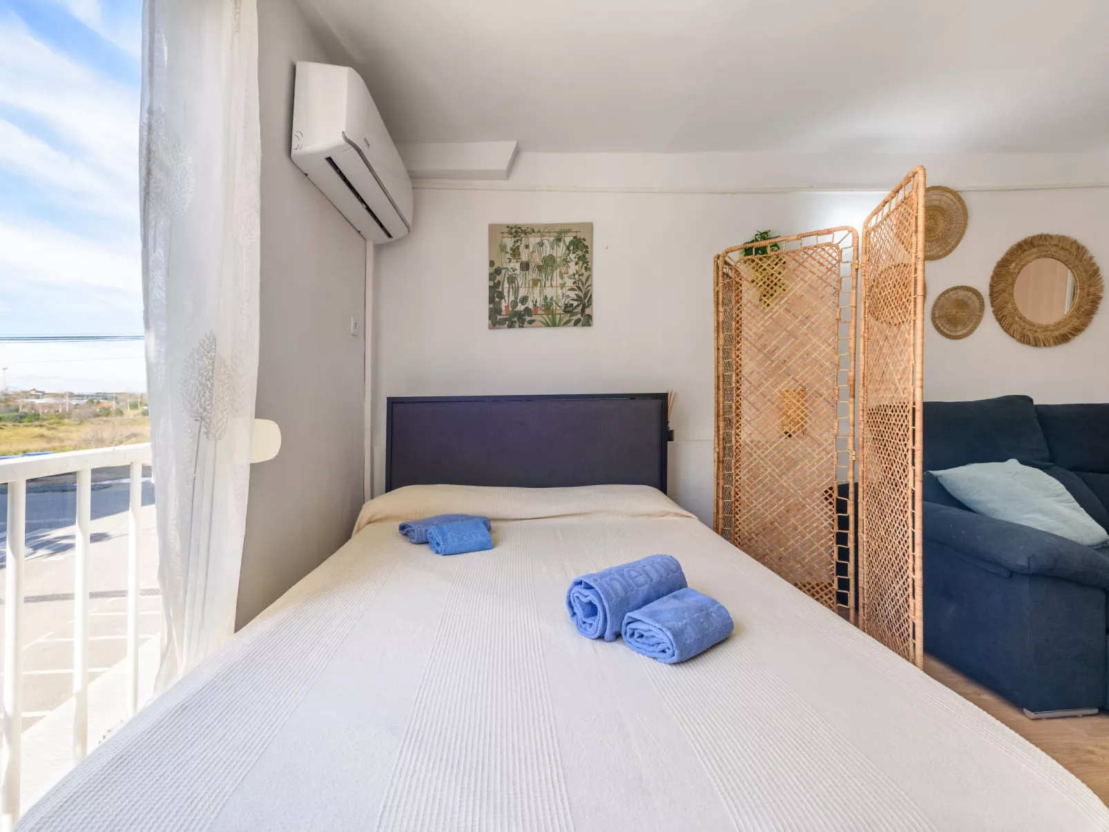 Beach La Pineda - Binnen