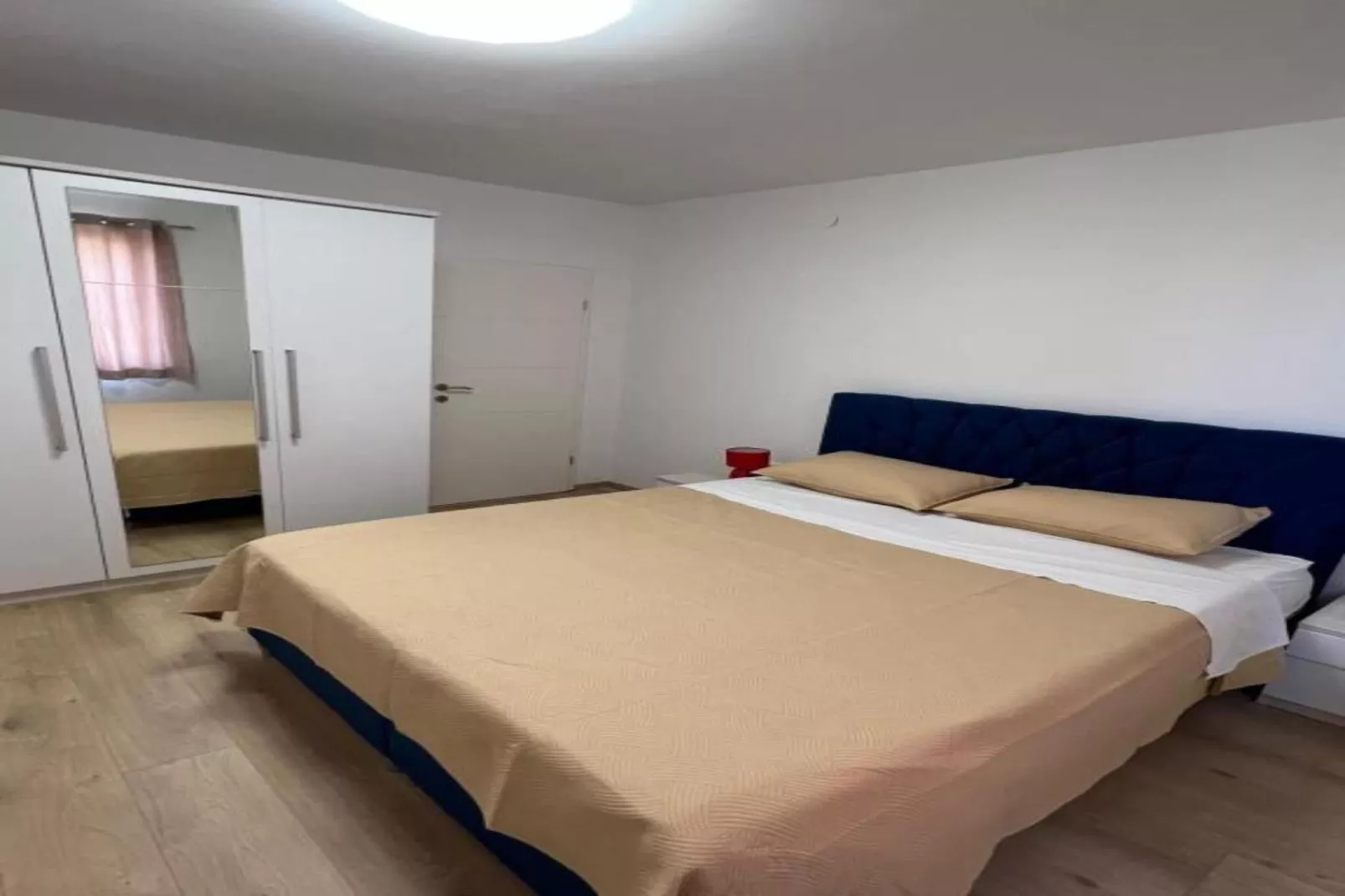 Four-Bedroom Apartment With Sea View - Badkamer