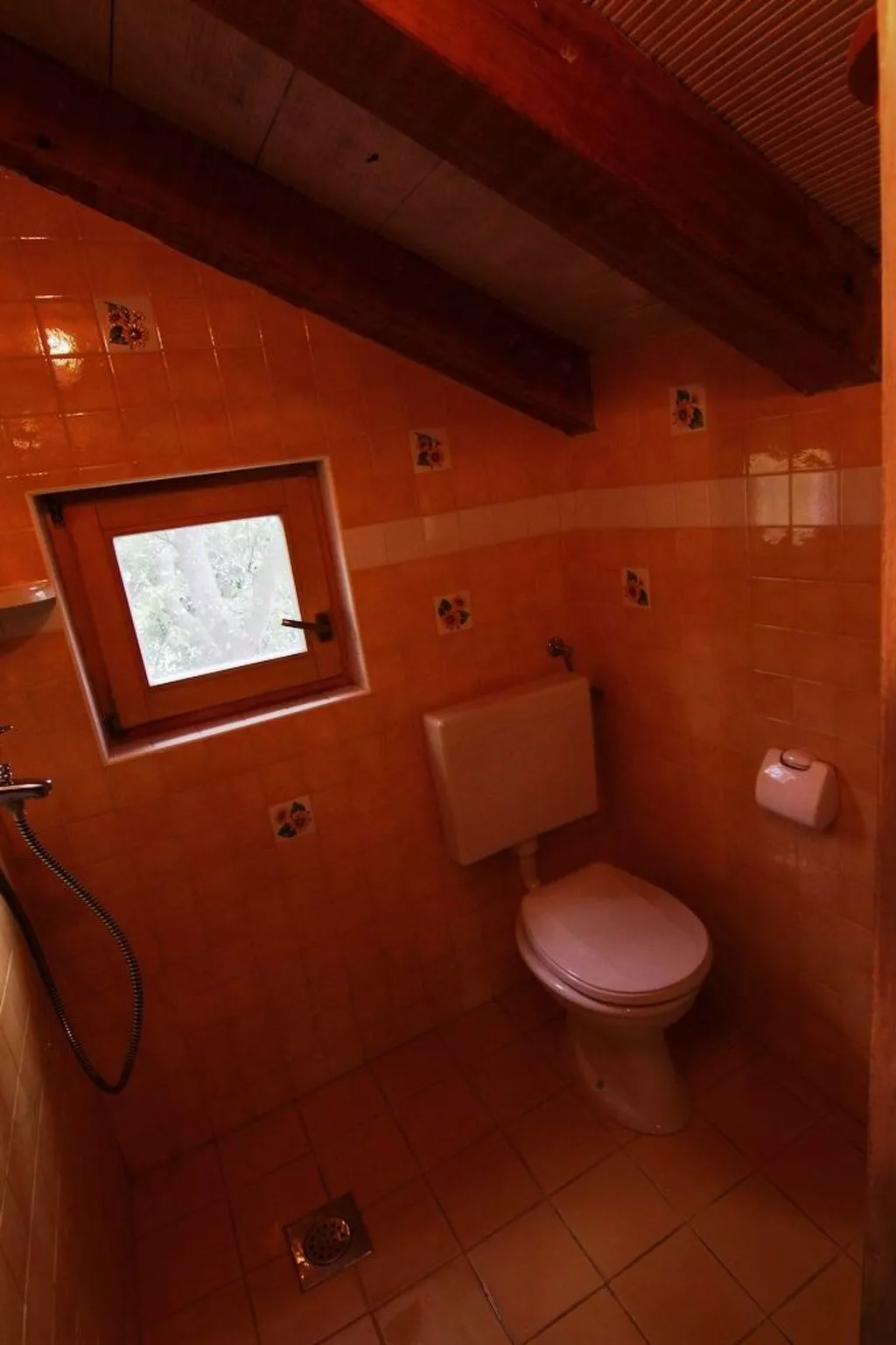 Modernes Ferienhaus in Drenje mit Privatem Garten